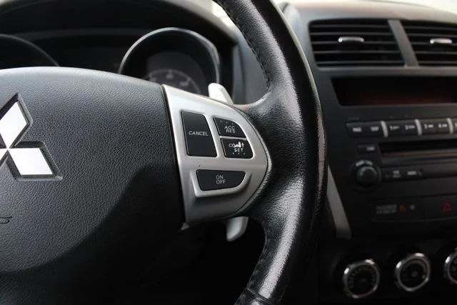Used 2013  Mitsubishi LE image 11
