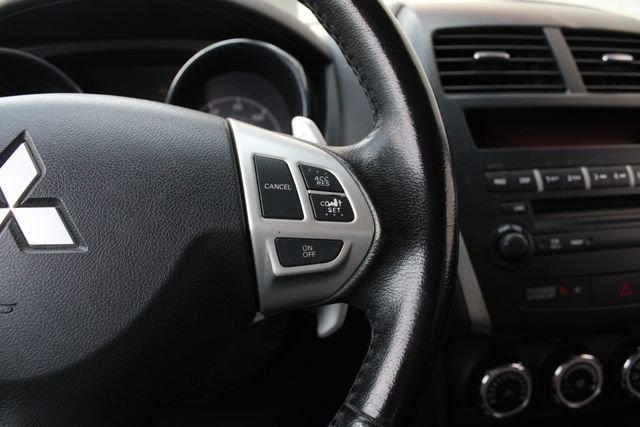 Used 2013  Mitsubishi LE image 11