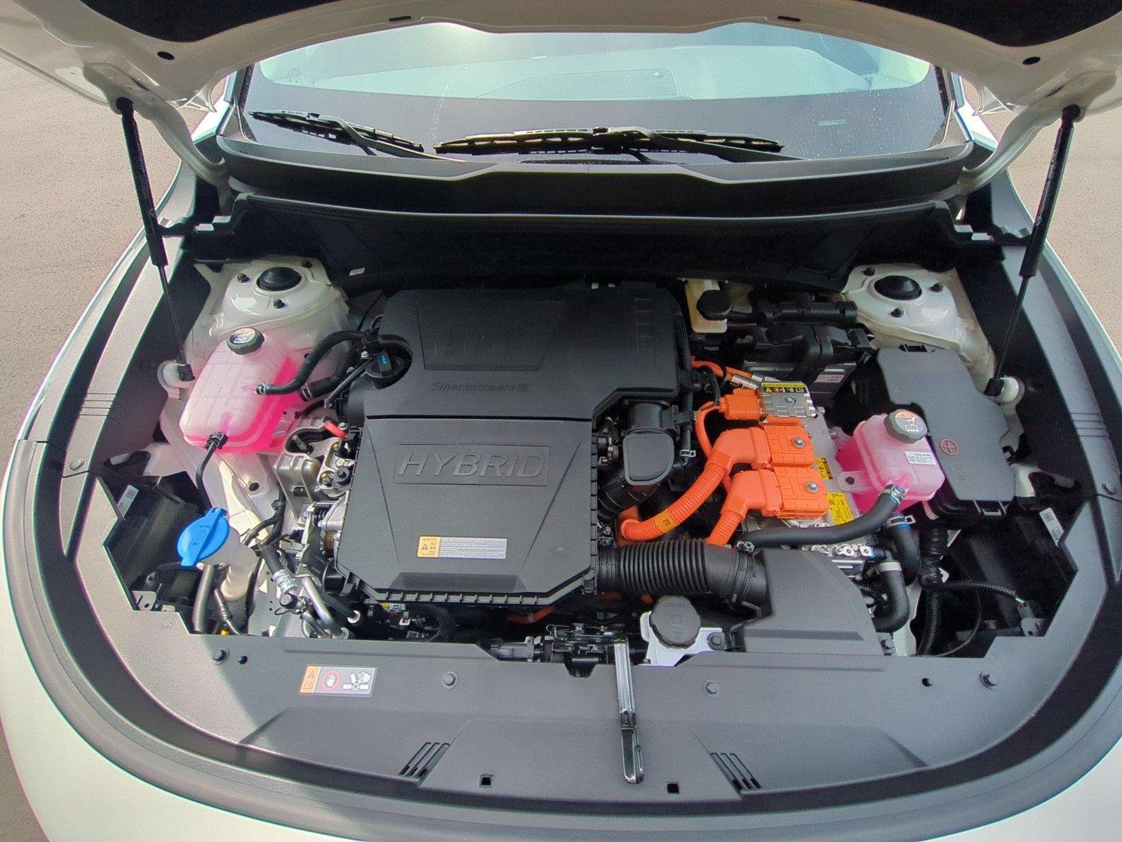 New 2026 Snow White Pearl Kia EX image 40