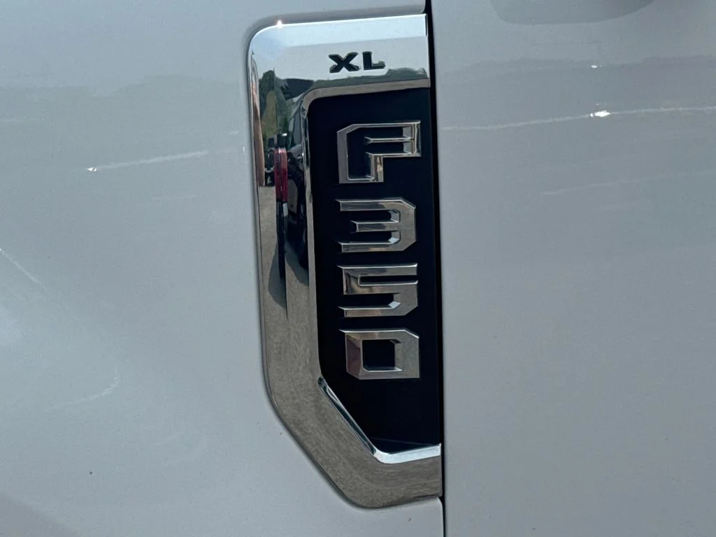 Used 2021 Oxford White Ford XL image 15