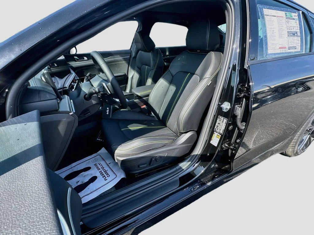 New 2026 Aurora Black Pearl Kia GT image 22