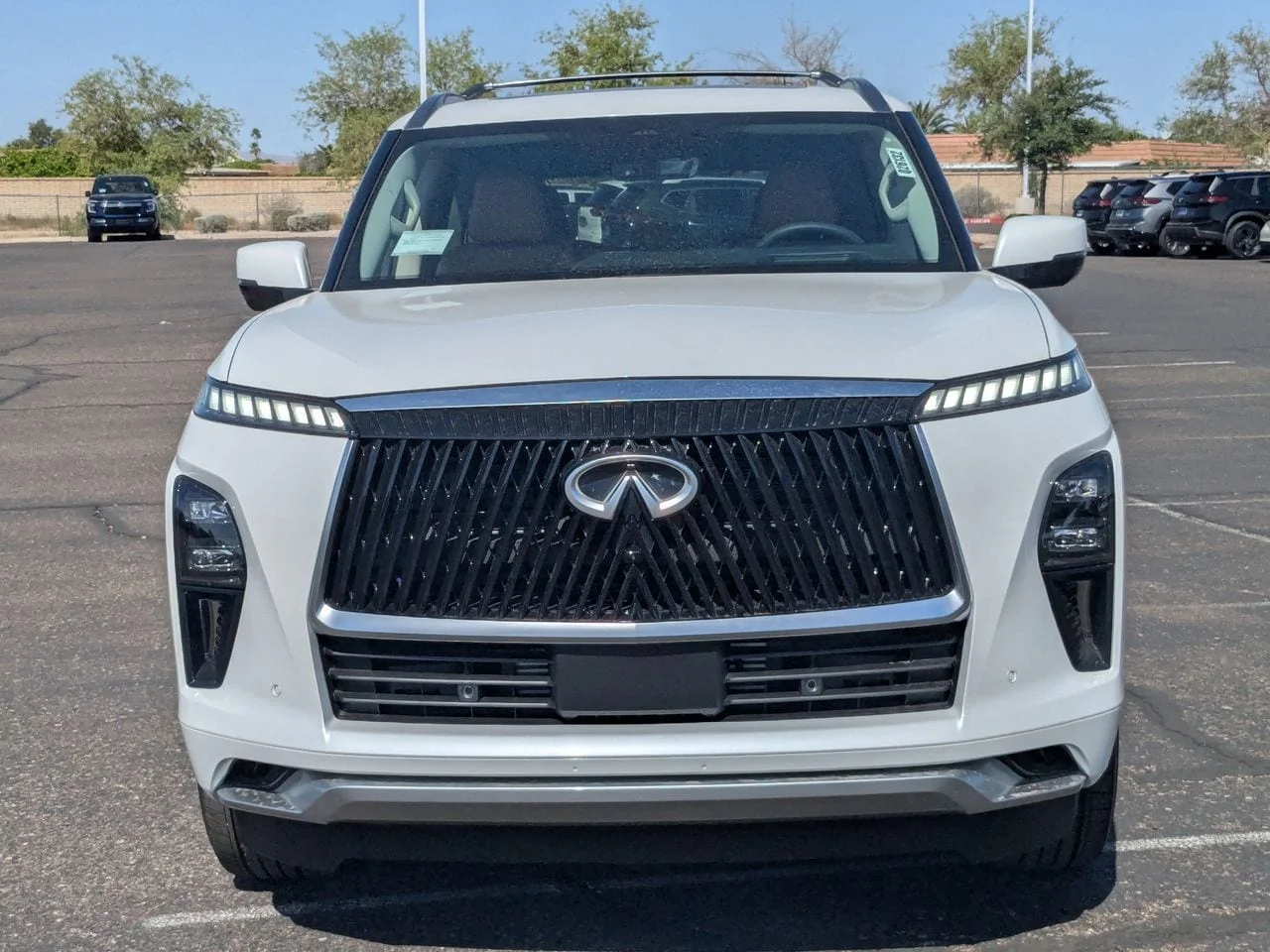 New 2026 RADIANT WHITE INFINITI Luxe 2WD image 8