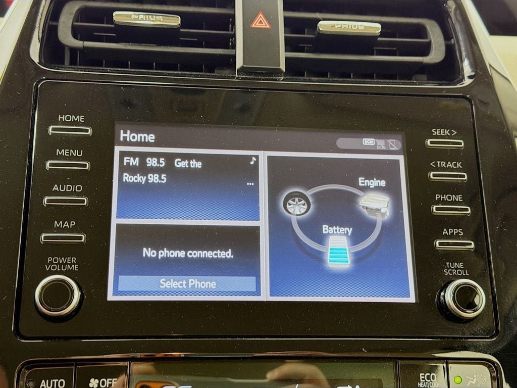 Used 2020 Blizzard Pearl Toyota LE image 14