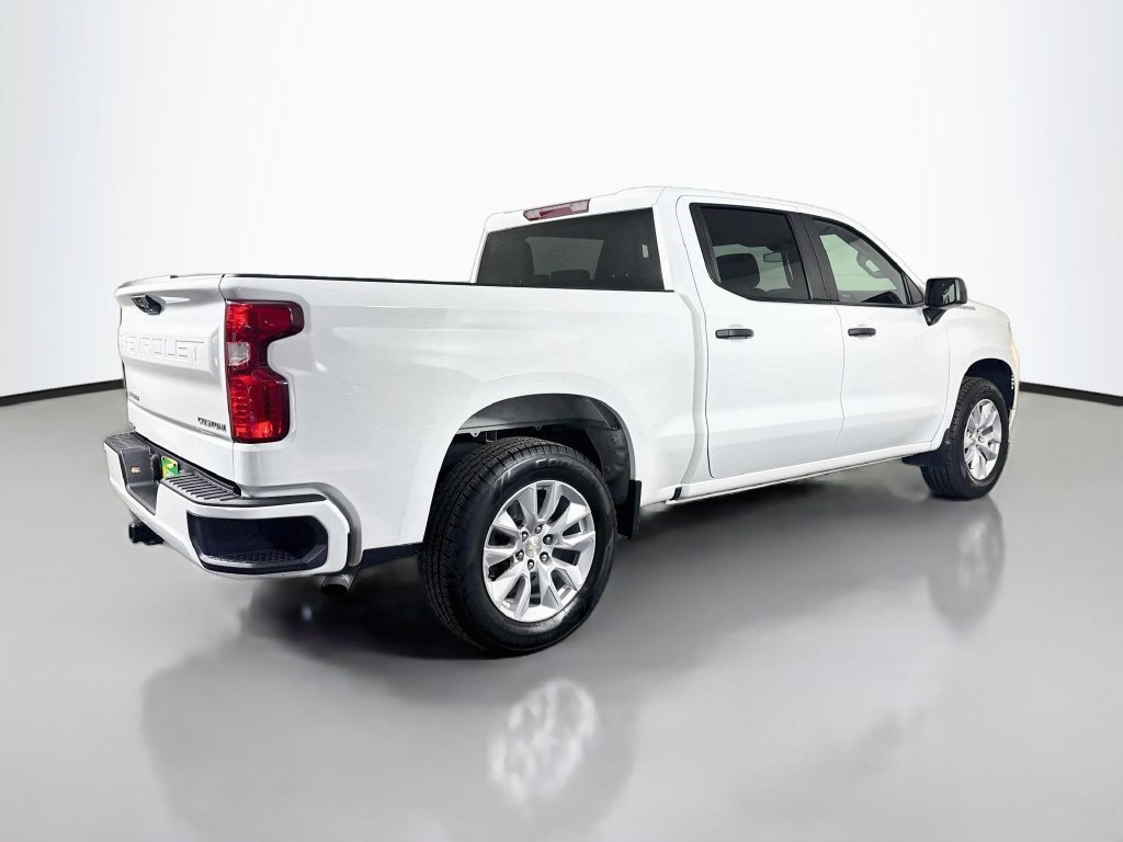 Used 2022 Summit White Chevrolet Custom image 7