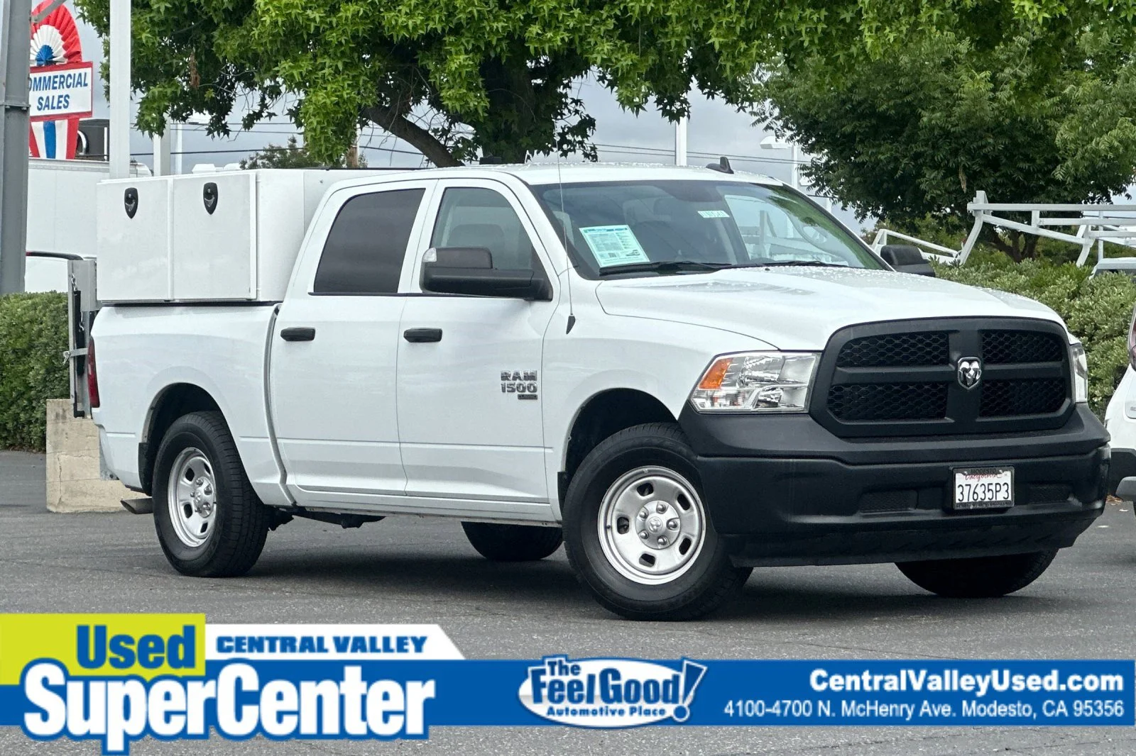 2022 RAM 1500 Classic Tradesman 4x4 Crew Cab 5'7's photo