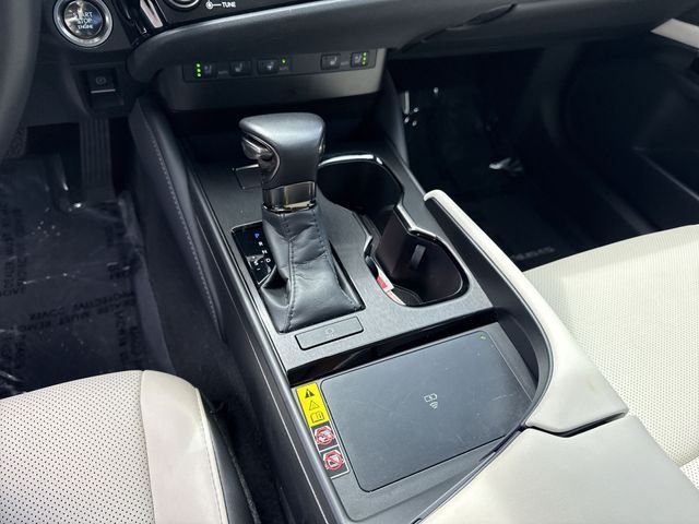 2025 Lexus ES 350 - Photo 21
