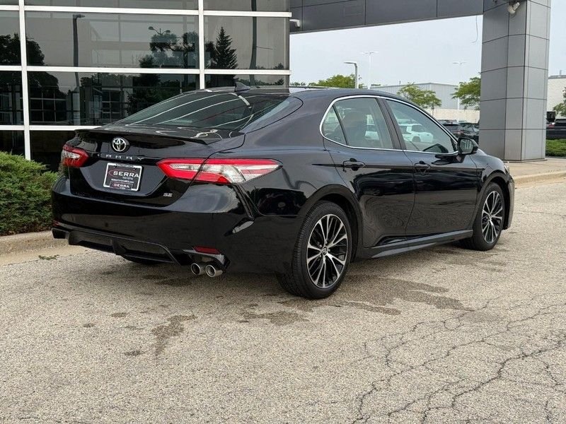 Used 2019 Midnight Black Metallic Toyota SE image 3