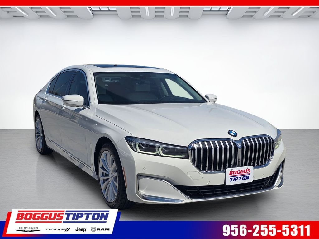 2022 BMW 7 Series 740i