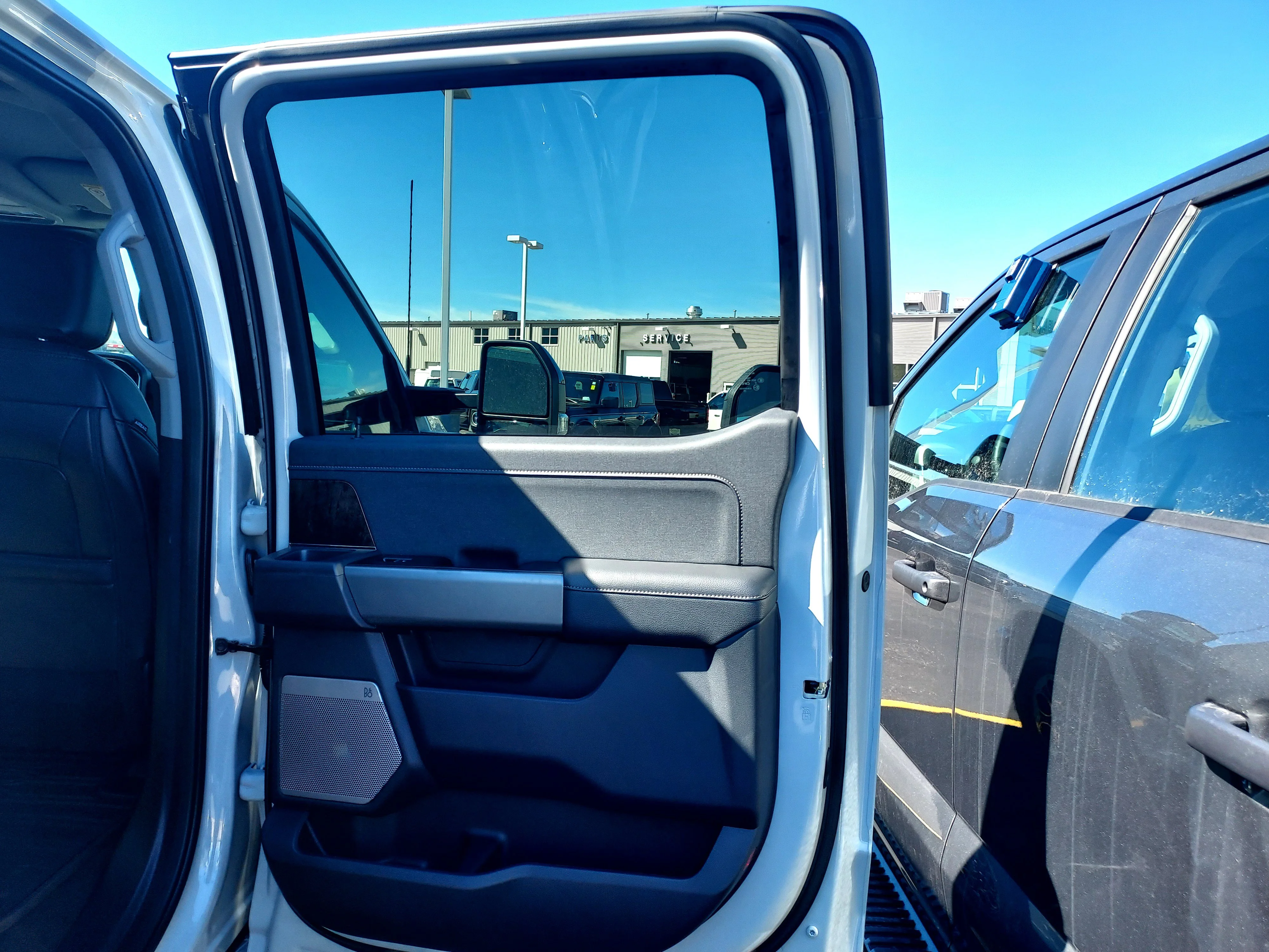 New 2026 Avalanche Ford LARIAT image 23