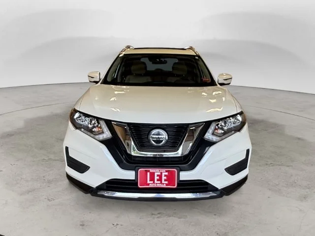 Used 2019 White Nissan SV image 9