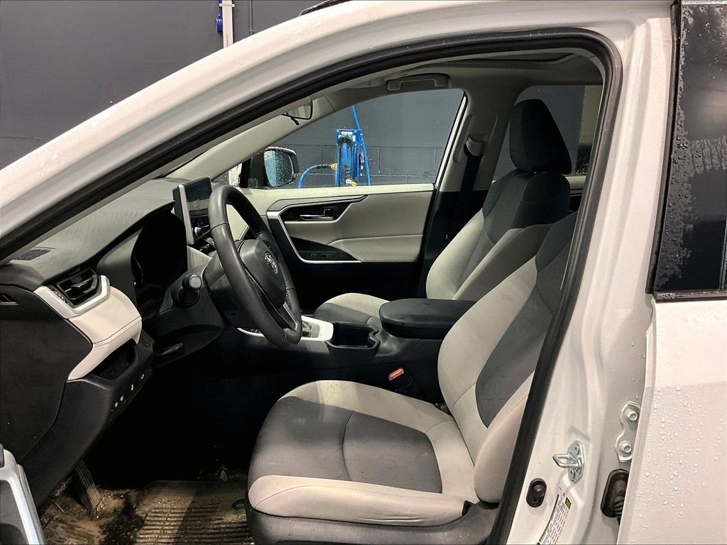 Used 2024 White Toyota XLE image 7