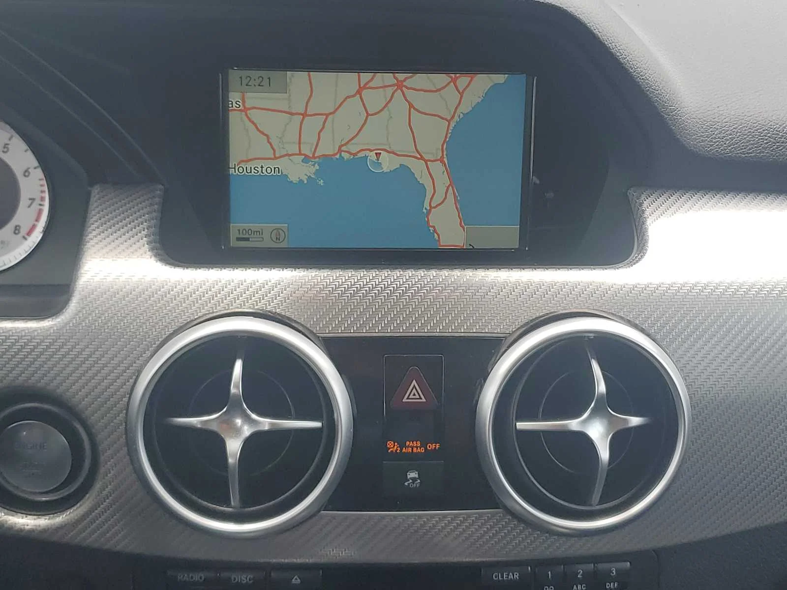 Used 2015  Mercedes-Benz GLK 350 image 12