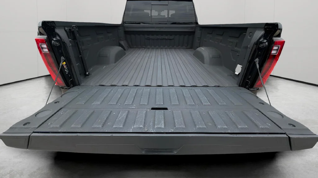 Used 2024 Onyx Black GMC Denali image 30