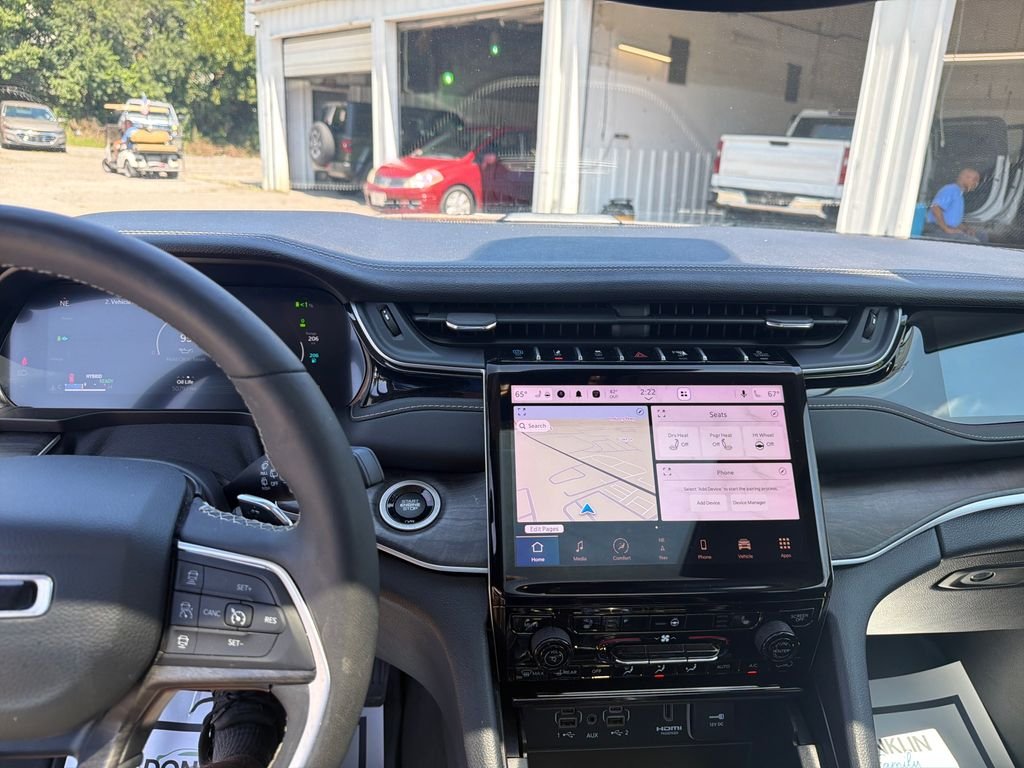 Used 2024 Silver Jeep 4xe image 22