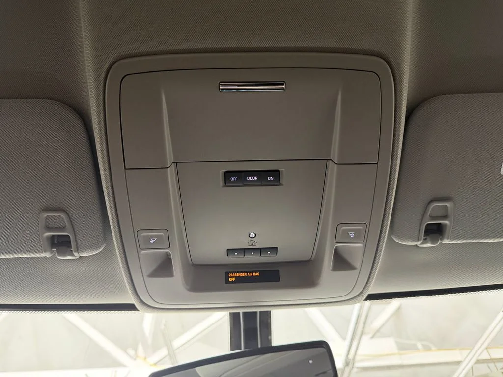 Used 2018 Summit White GMC SLE image 15