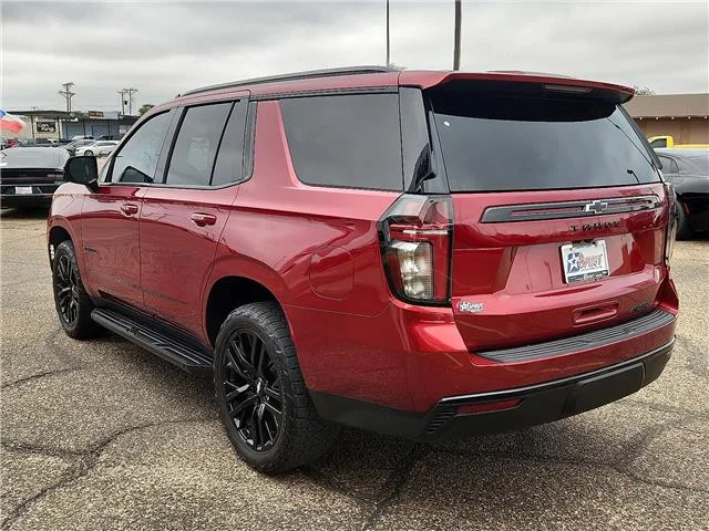 Used 2023 Red Chevrolet RST 4x4 image 3