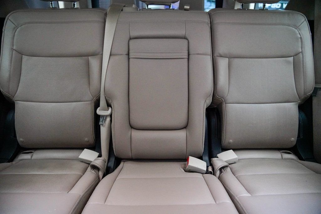 Used 2023 White Ford Limited image 26