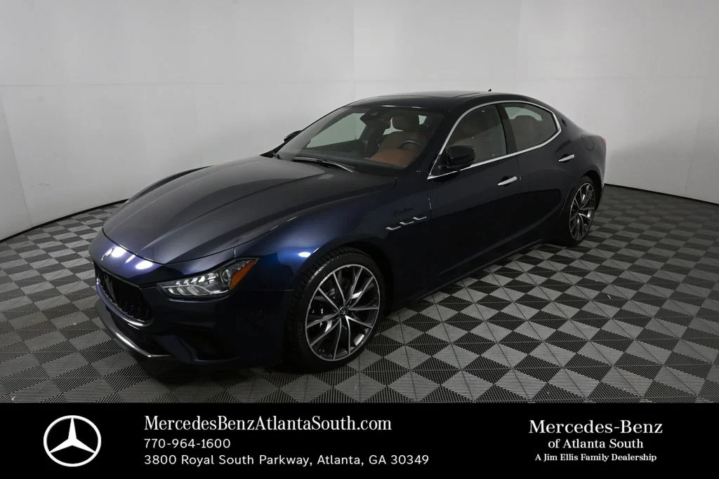 2022 Maserati Ghibli Modena's photo
