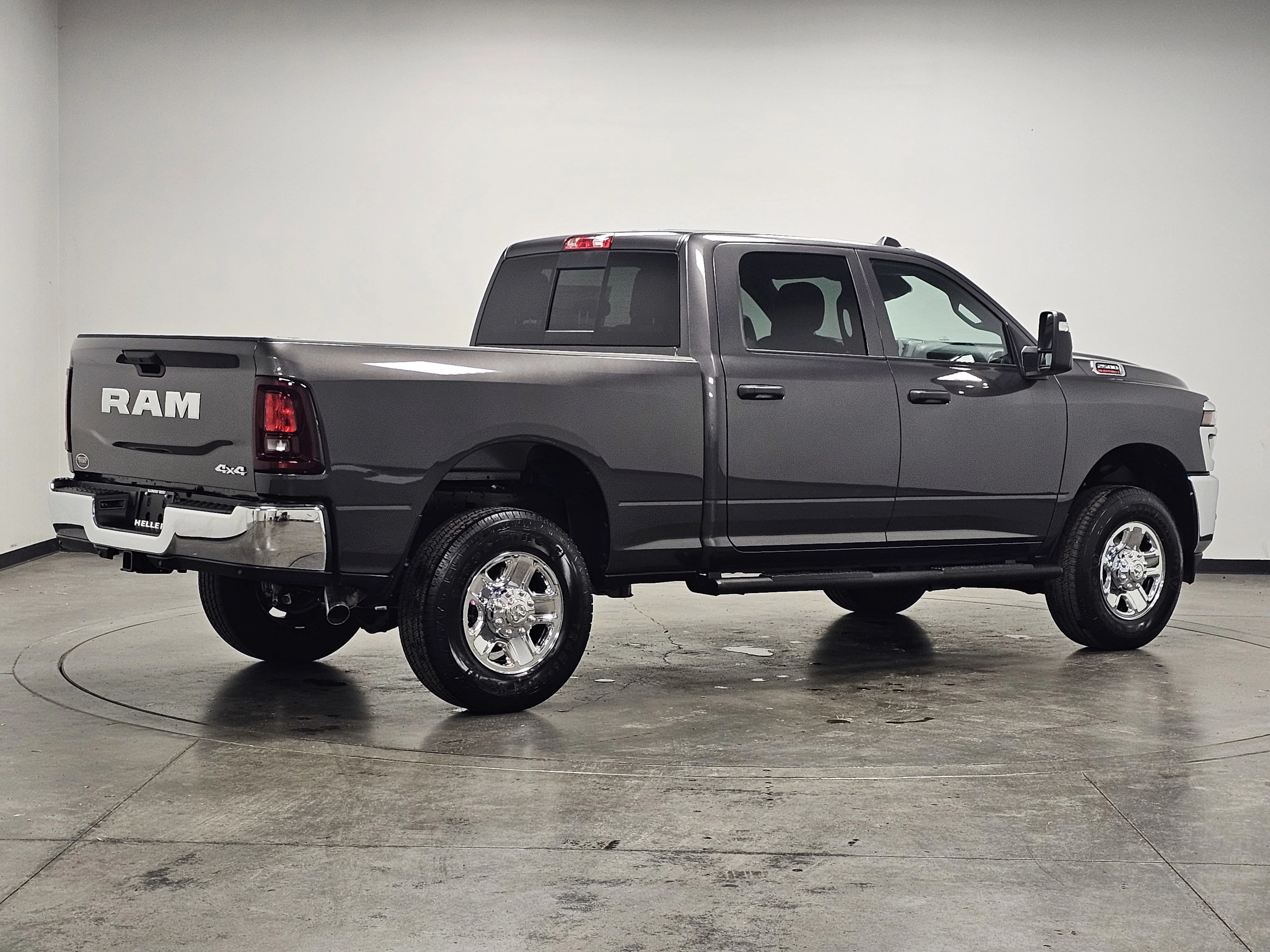 New 2026 Granite Crystal Metallic Clearcoat RAM Tradesman image 8