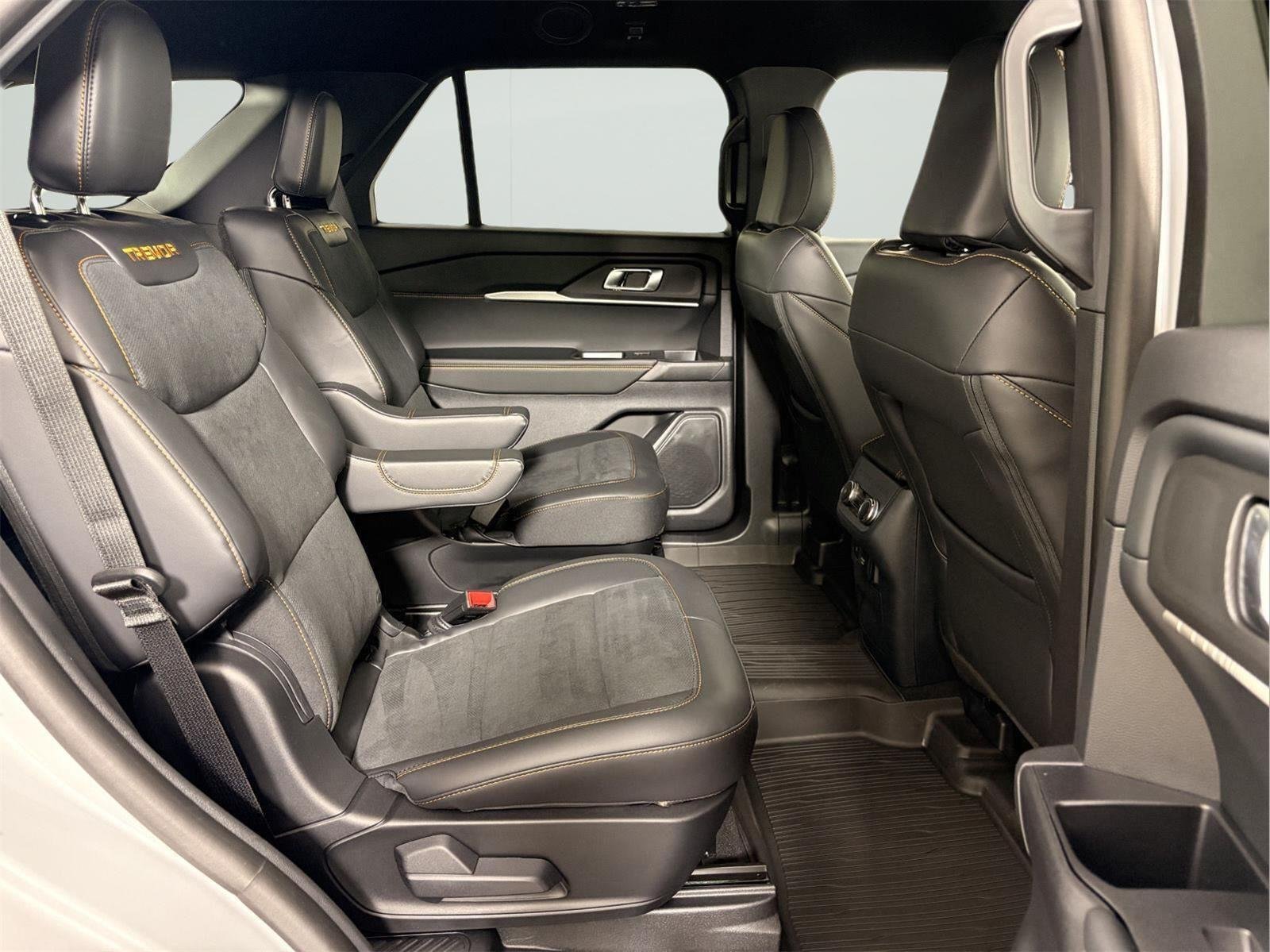 New 2026 Space White Metallic Ford Tremor® image 19