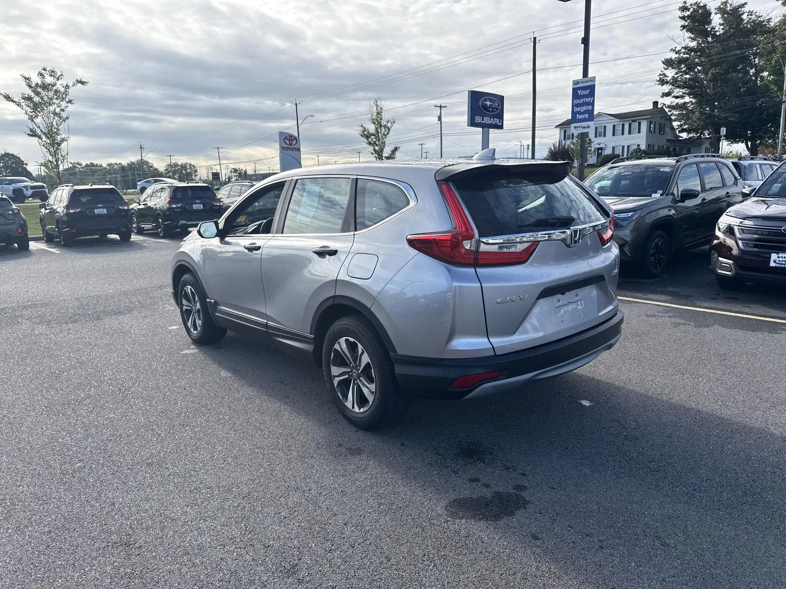 Used 2018 Lunar Silver Metallic Honda LX image 5