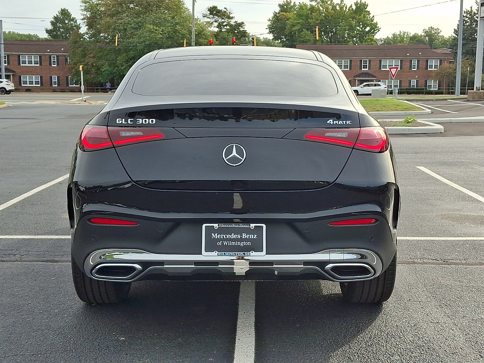 New 2027 Black Mercedes-Benz GLC 300 image 5