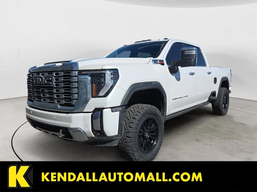 2024 GMC Sierra Denali 4WD Crew Cab Standard Box's photo