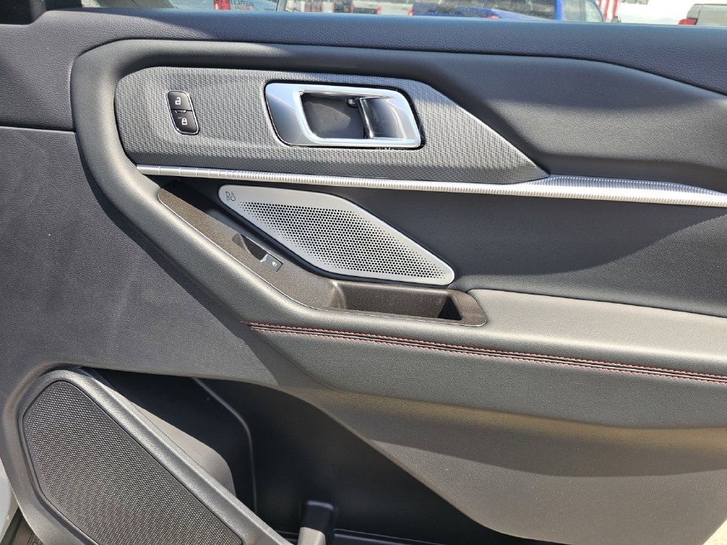 New 2026 Space White Metallic Ford ST image 11