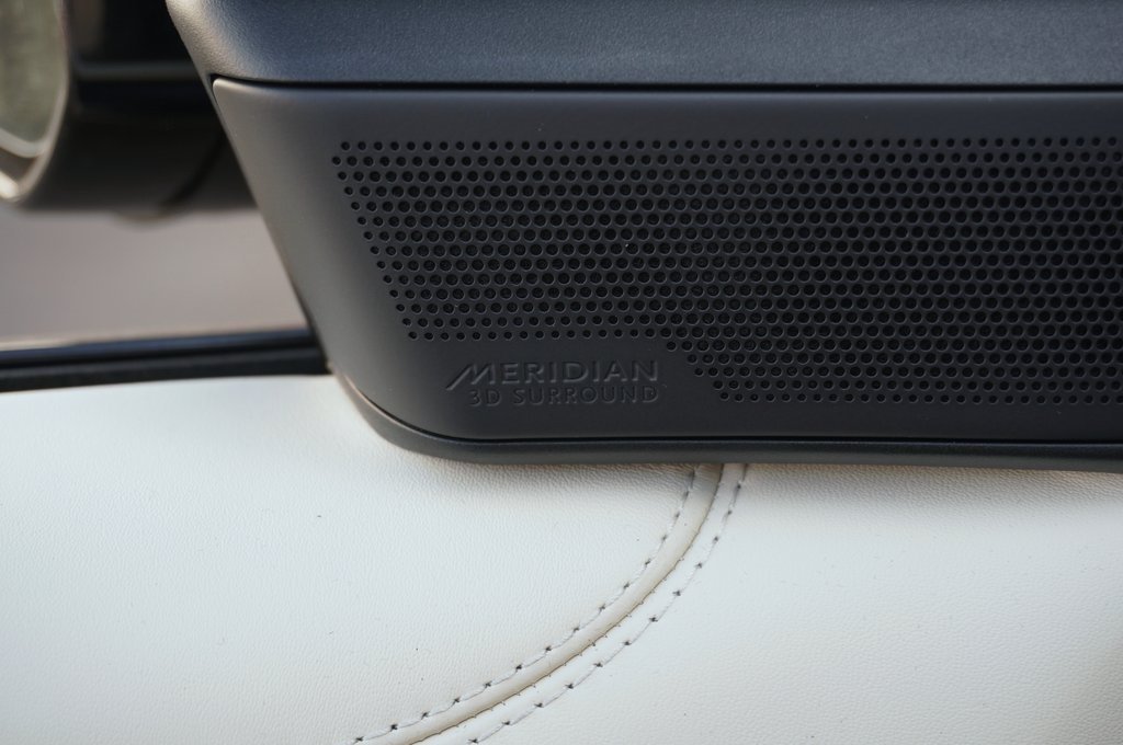 2025 LAND ROVER RANGE ROVER - Image 10