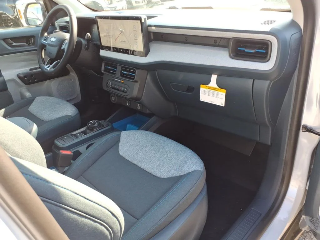 New 2026 Space White Metallic Ford XLT image 9