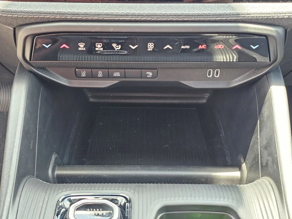 2026 Jeep Cherokee Laredo - Photo 28