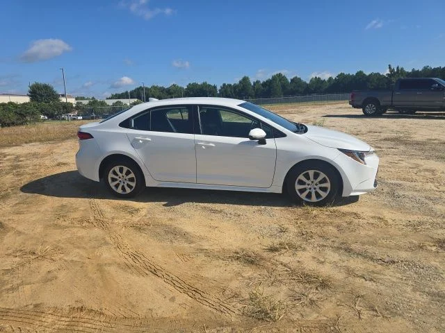 Used 2025 White Toyota LE image 11