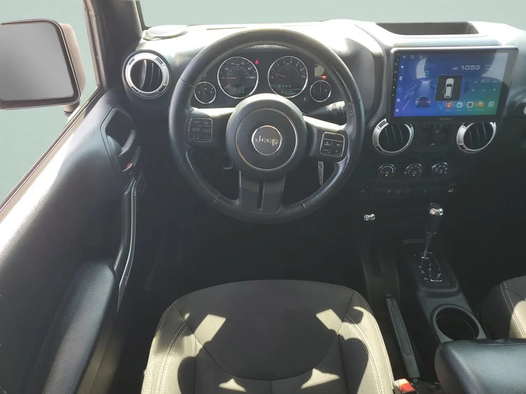Used 2017 Black Jeep Sahara 4x4 image 12