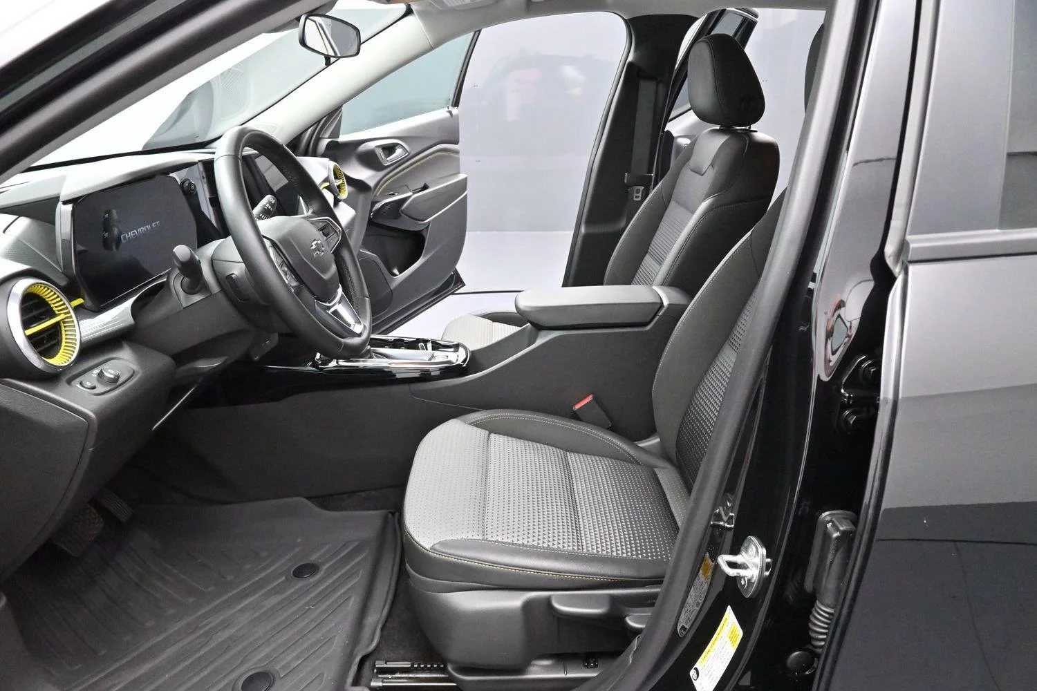 Used 2024 Mosaic Black Metallic Chevrolet LT image 13
