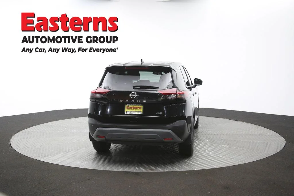 Used 2023 Black Nissan S image 33