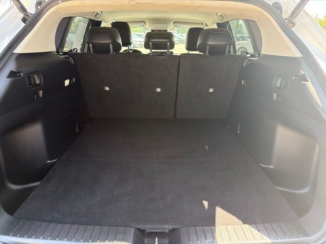 Used 2025 Wind Chill Pearl Mazda 2.5 S Preferred Package image 16