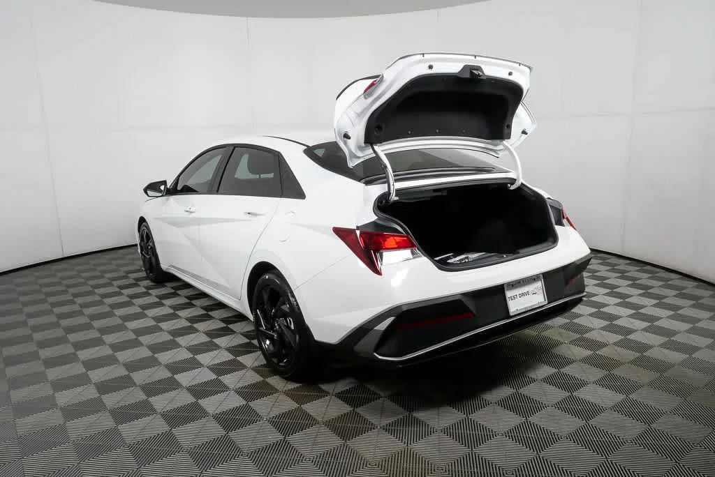 New 2026 Serenity White Hyundai SEL Sport image 9
