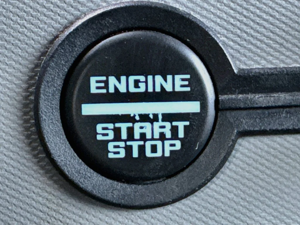 Used 2022 Gray Ford Badlands image 17