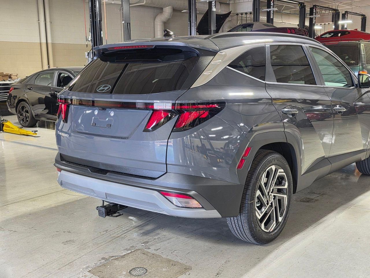 New 2026 Ecotronic Gray Hyundai SEL Plus FWD image 11