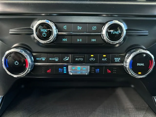 Used 2023 Gray Ford Platinum image 20