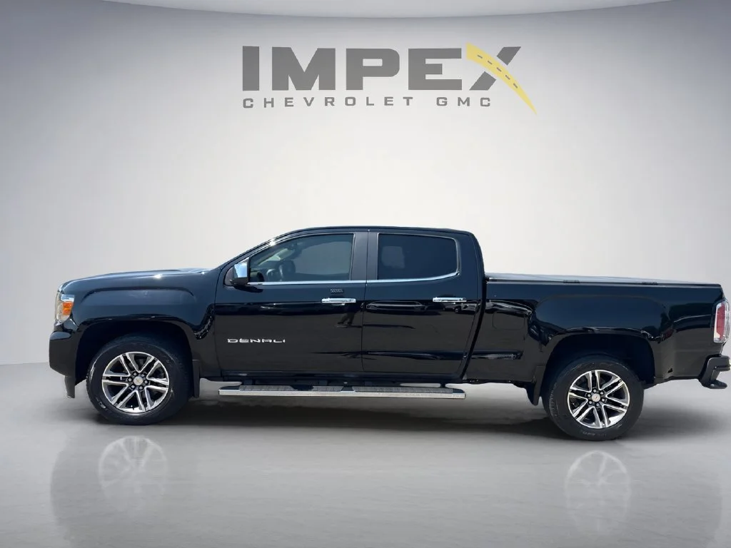 Used 2021 ONYX BLACK GMC 4WD Denali image 2