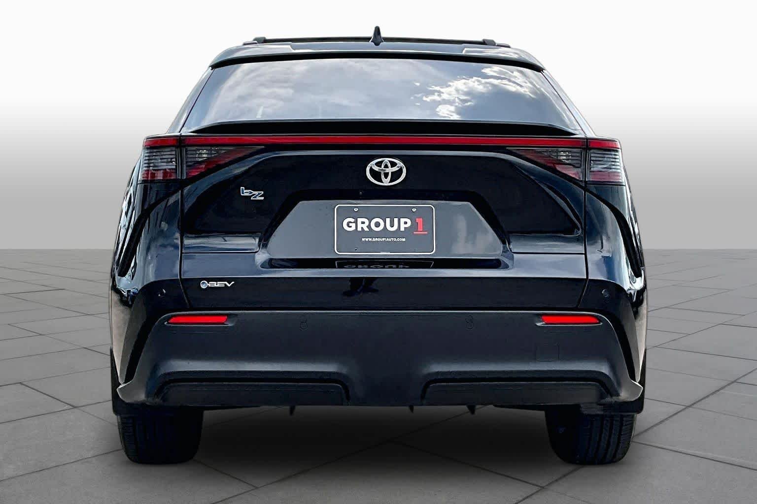 Used 2026 Midnight Black Metallic Toyota XLE Plus image 4