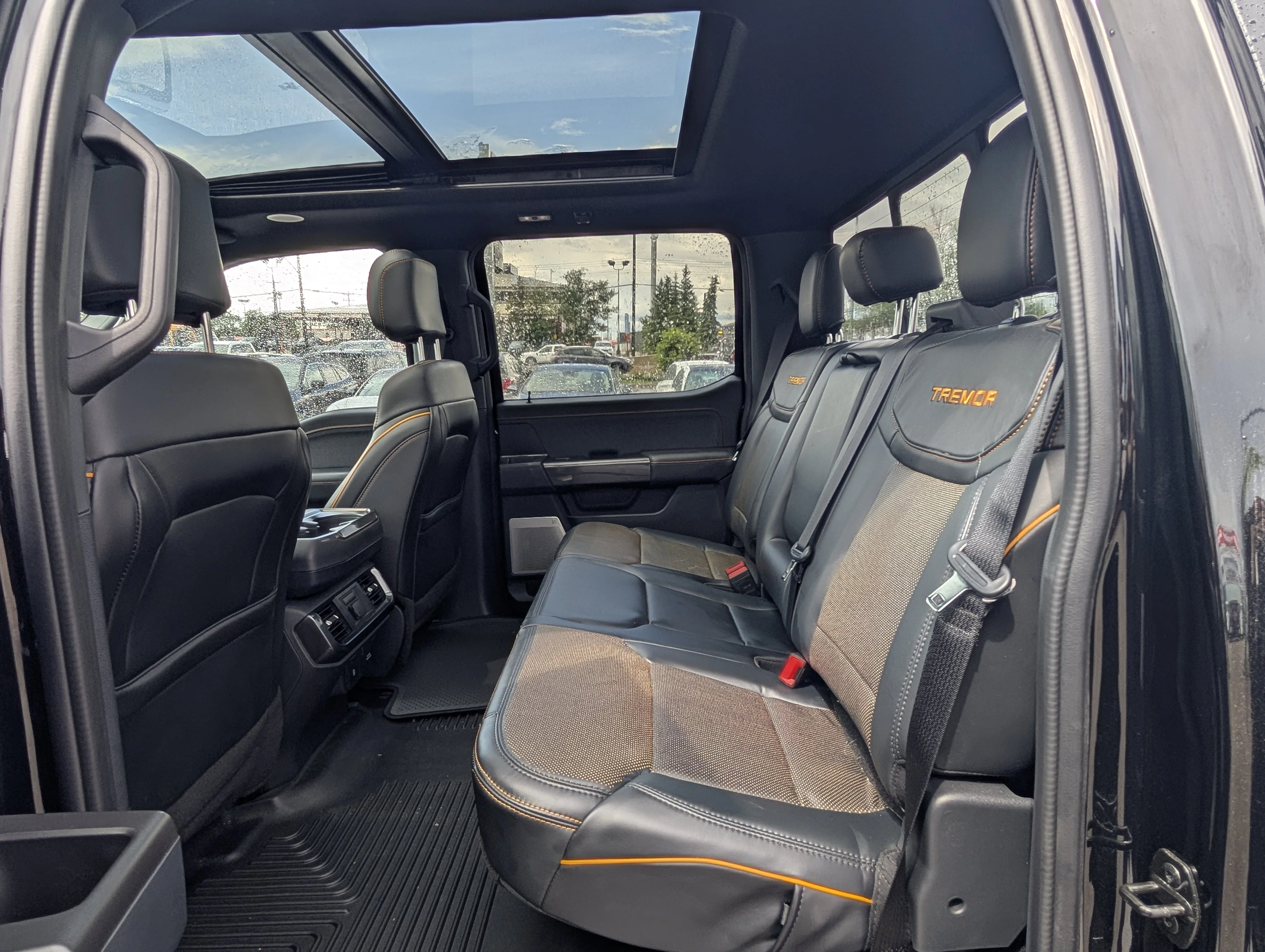 Used 2023 Agate Black Metallic Ford Tremor image 21