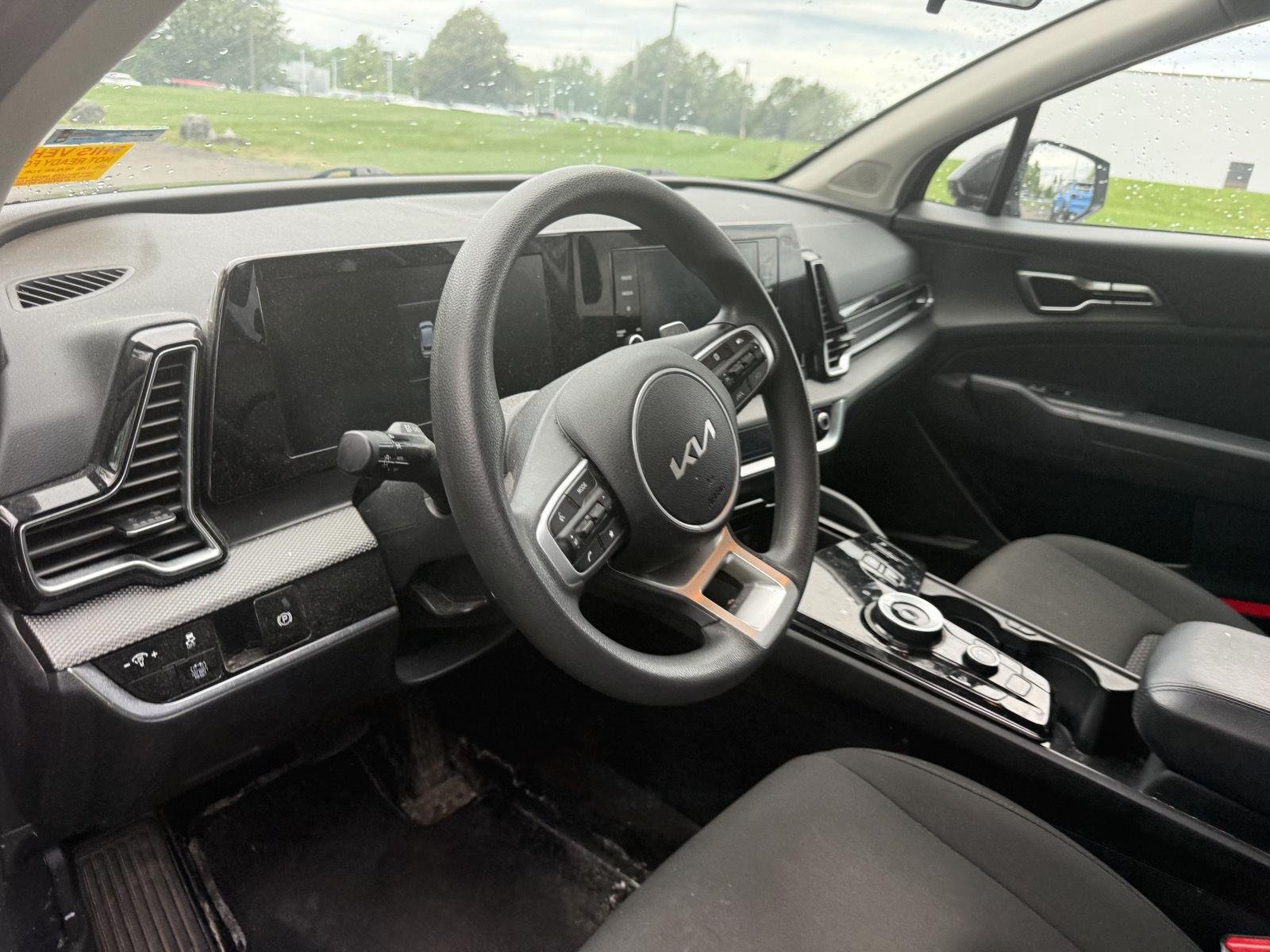 Used 2023 Fusion Black Kia LX image 10