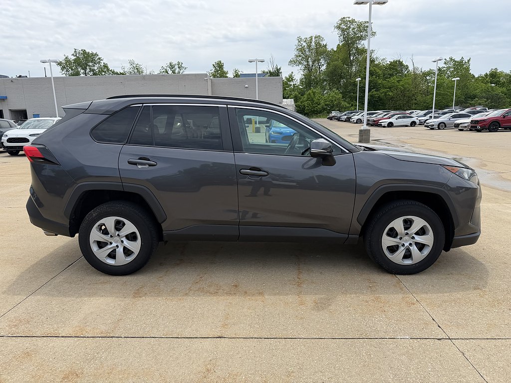 Used 2020 Magnetic Gray Metallic Toyota LE image 3