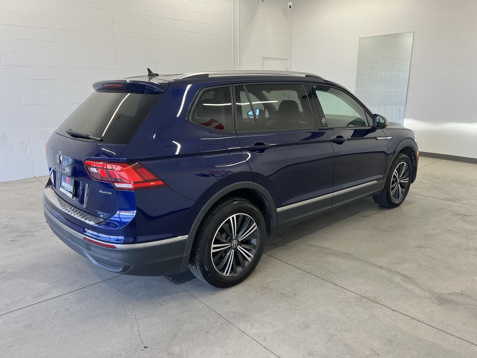 Used 2024 Atlantic Blue Metallic Volkswagen SE image 4
