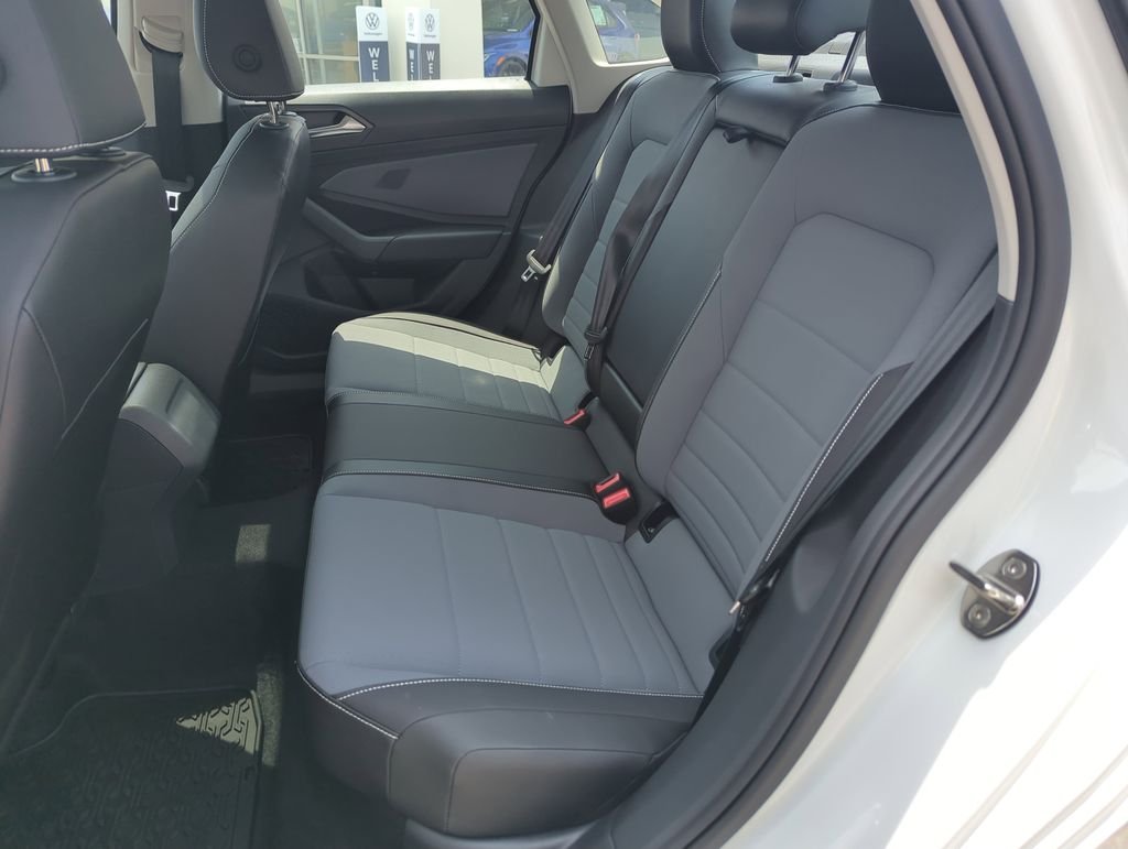 New 2026 White Volkswagen 1.5T SE image 30