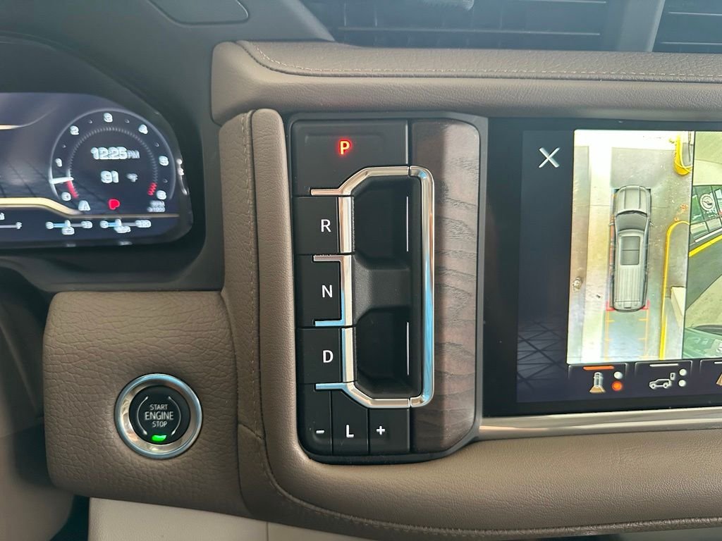 Used 2023 Silver GMC Denali image 28