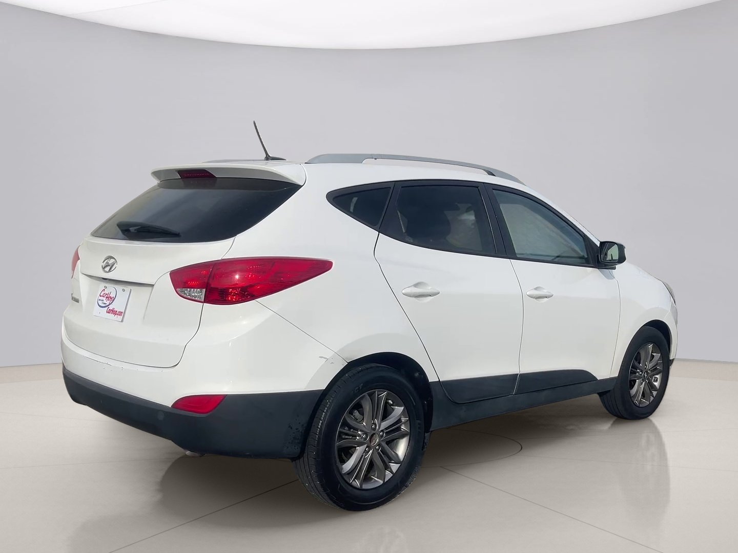 Used 2014 White Hyundai GLS image 6