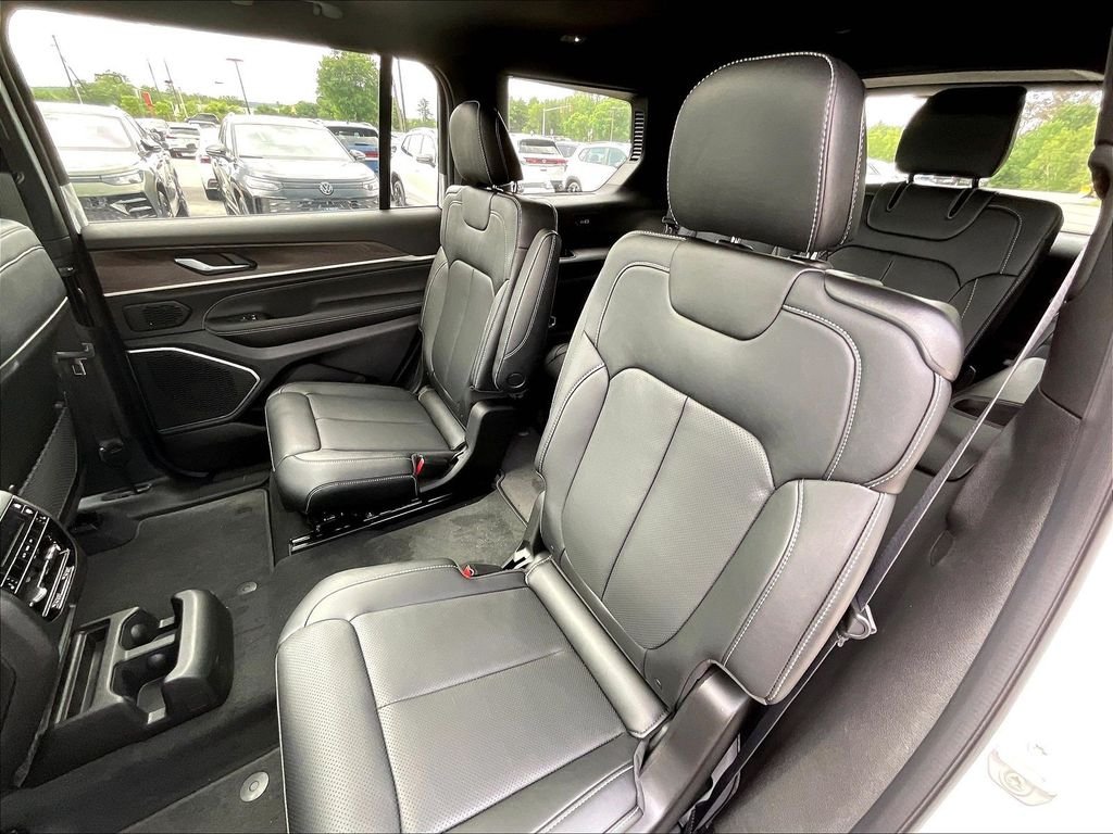 2026 Jeep Grand Cherokee L — photo 15